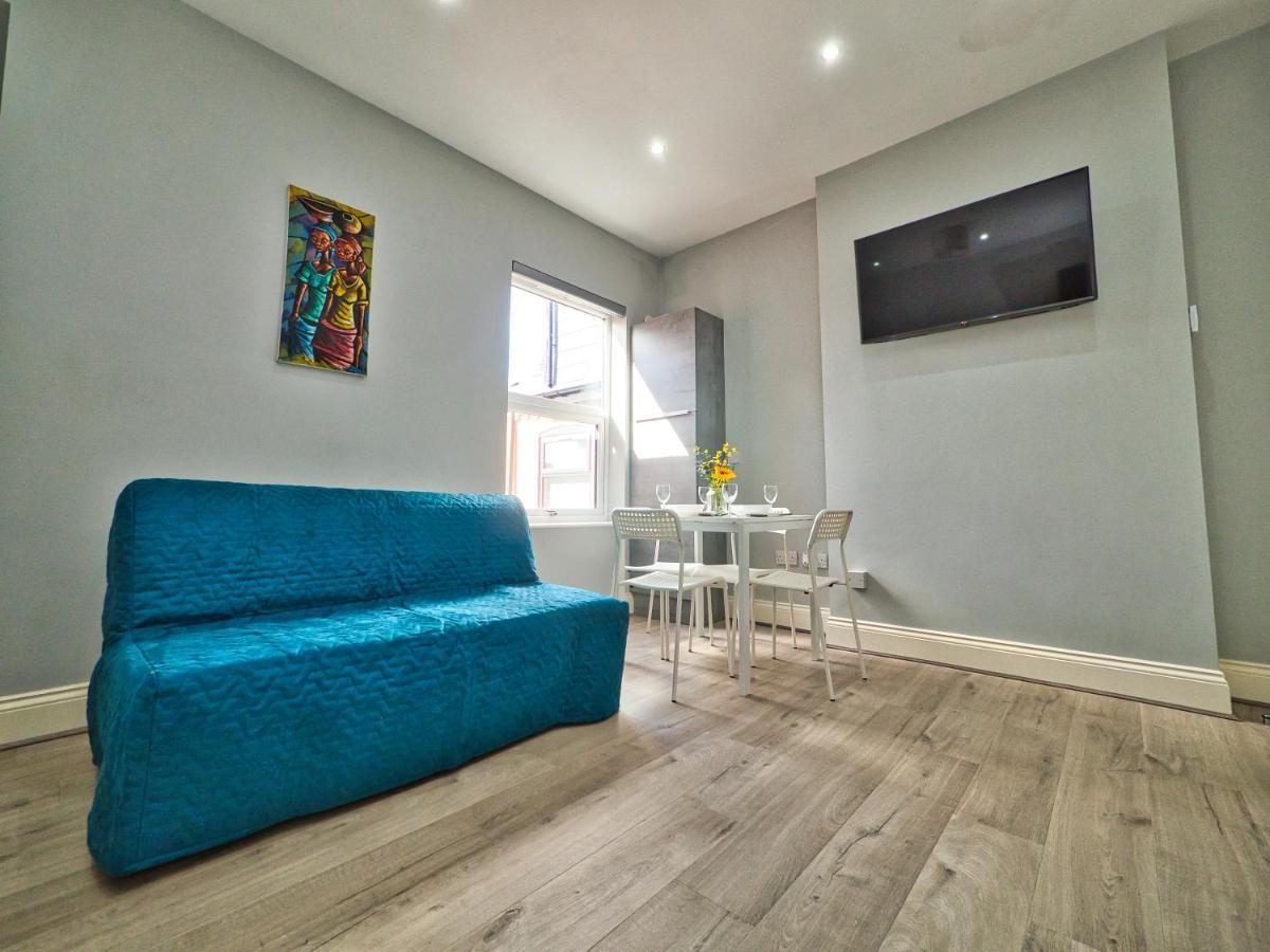 Stunning Property Fully Refurbished 버밍엄 외부 사진