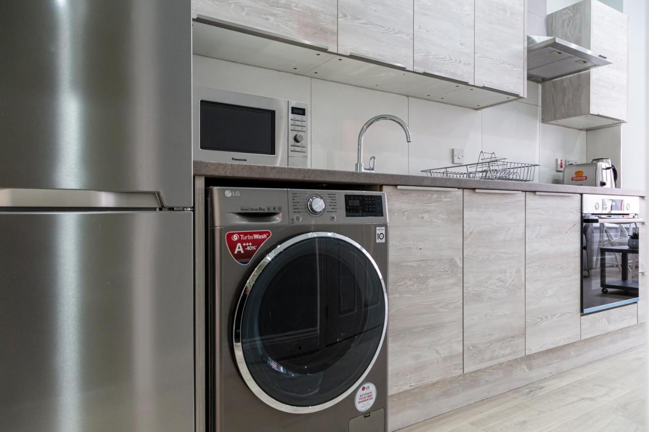 Stunning Property Fully Refurbished 버밍엄 외부 사진