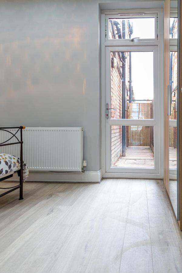 Stunning Property Fully Refurbished 버밍엄 외부 사진